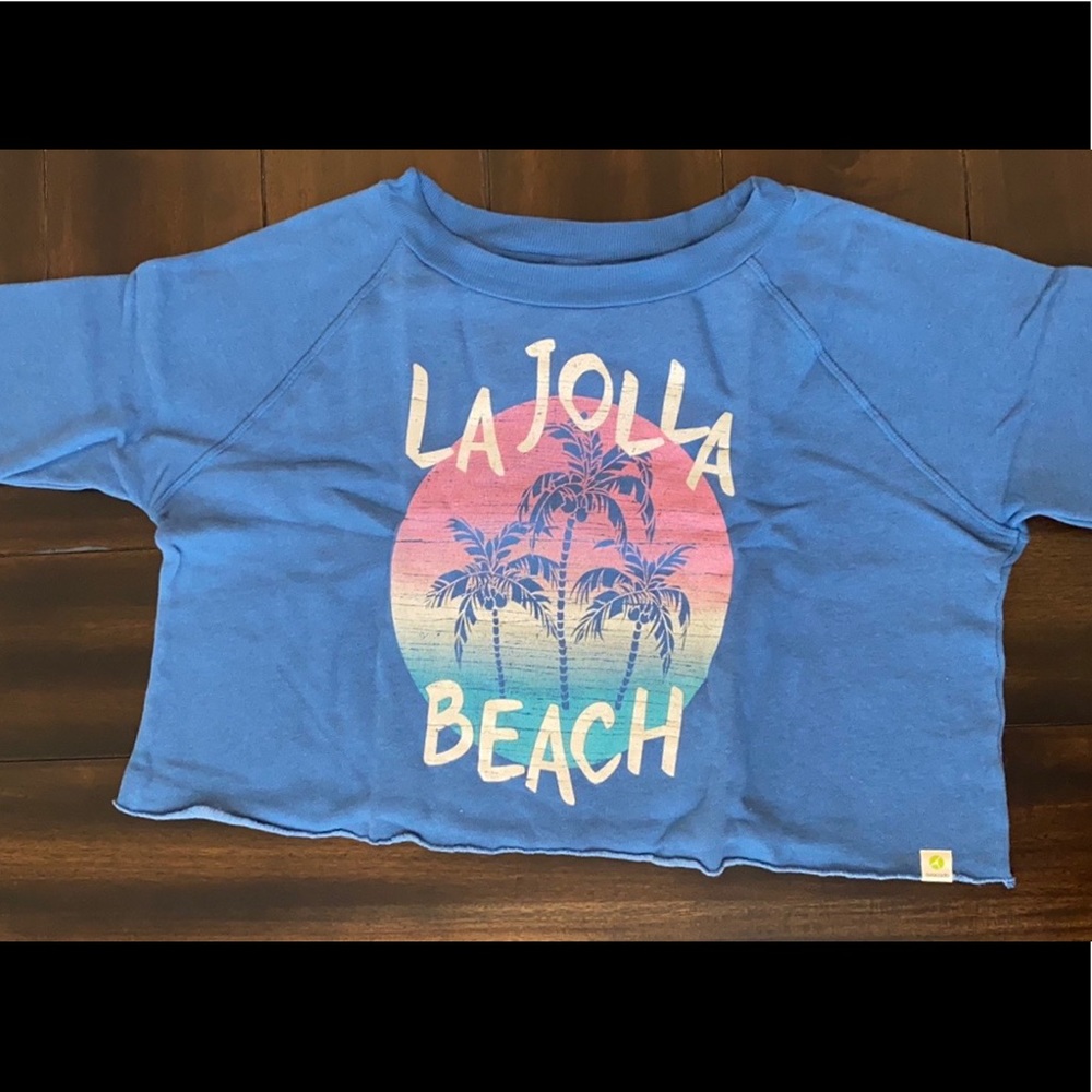 Avocado Crop Top | size small NWT!